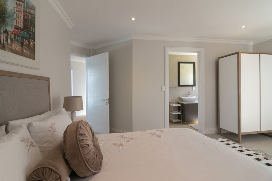6 Bedroom Property for Sale in Pezula Golf Estate Western Cape